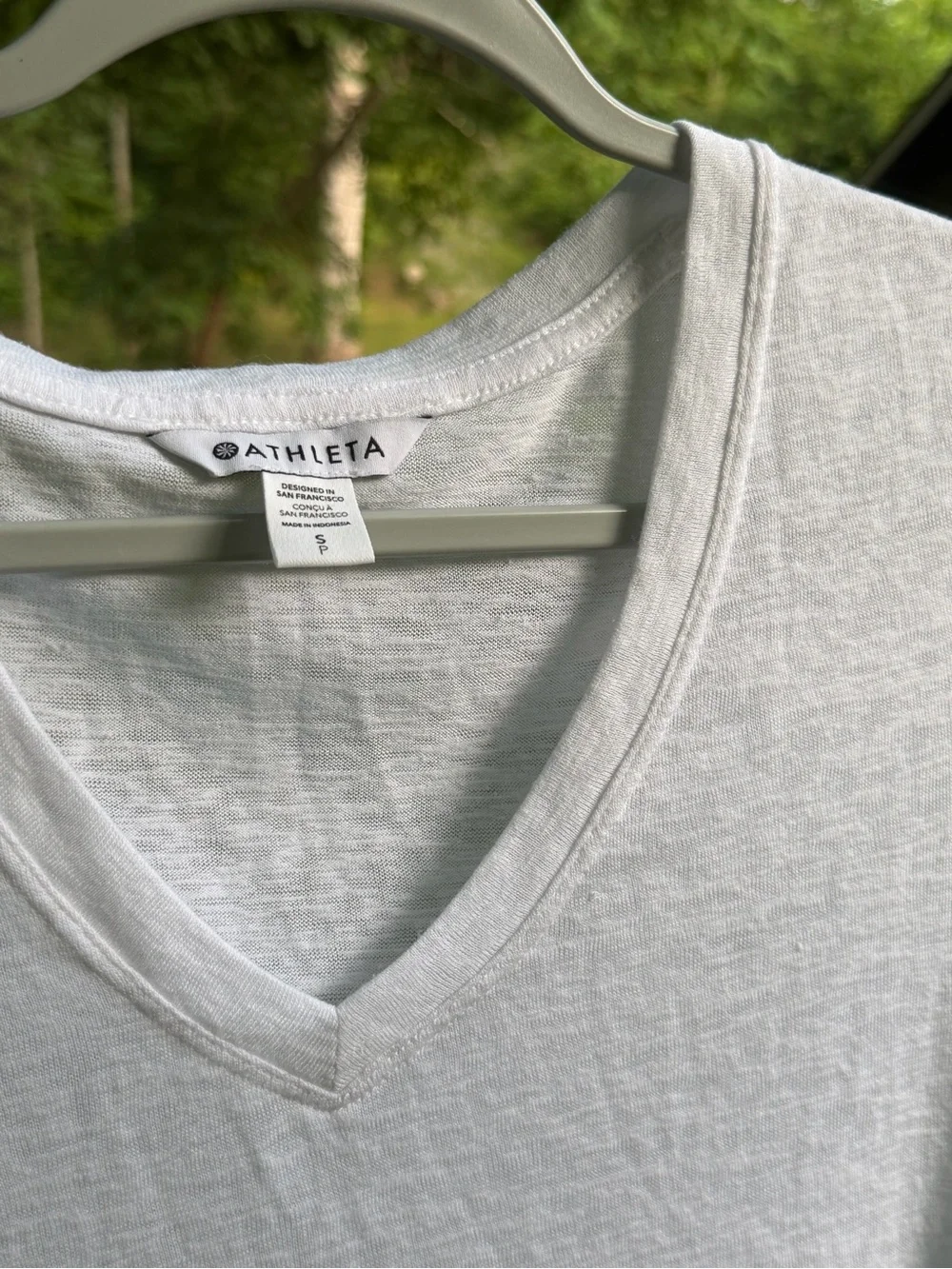 Athleta White V-Neck Short Sleeve T-Shirt Size S - Picture 5 of 7